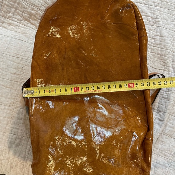 Club Monaco Tan Patent Tote - Picture 8 of 16